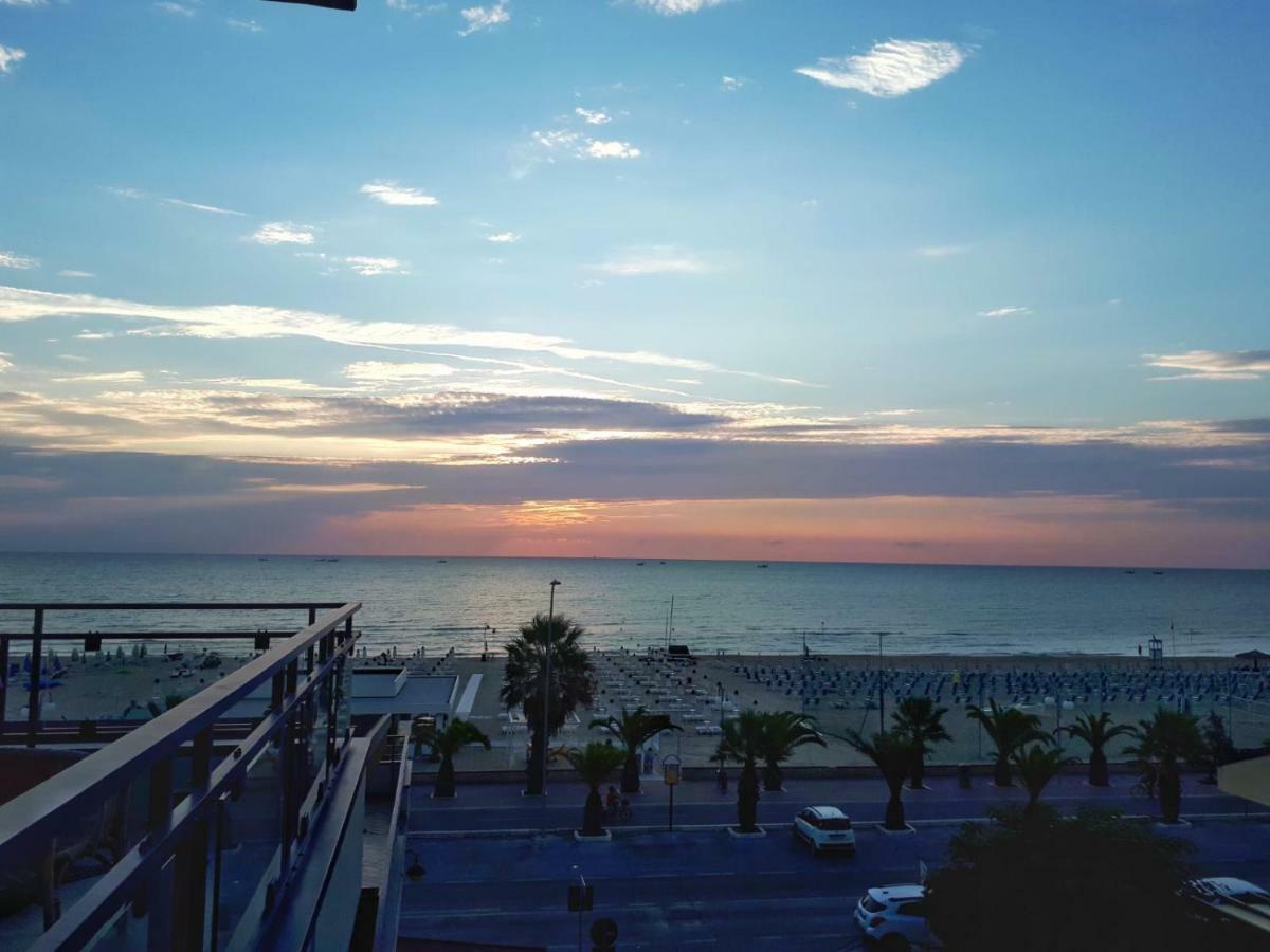 Appartamenti Frontemare Tortoreto المظهر الخارجي الصورة